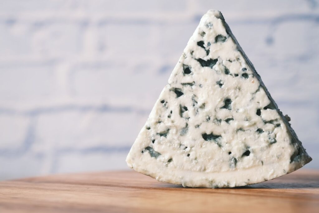 Blue cheese wedge to pair with Sauternes dessert wine
