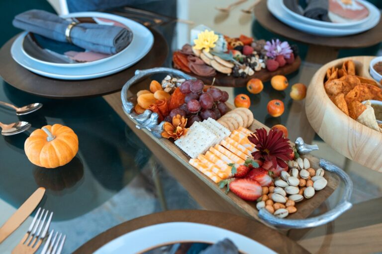 Friendsgiving Cheese Board: Ideas, Shopping List and Wine Pairings